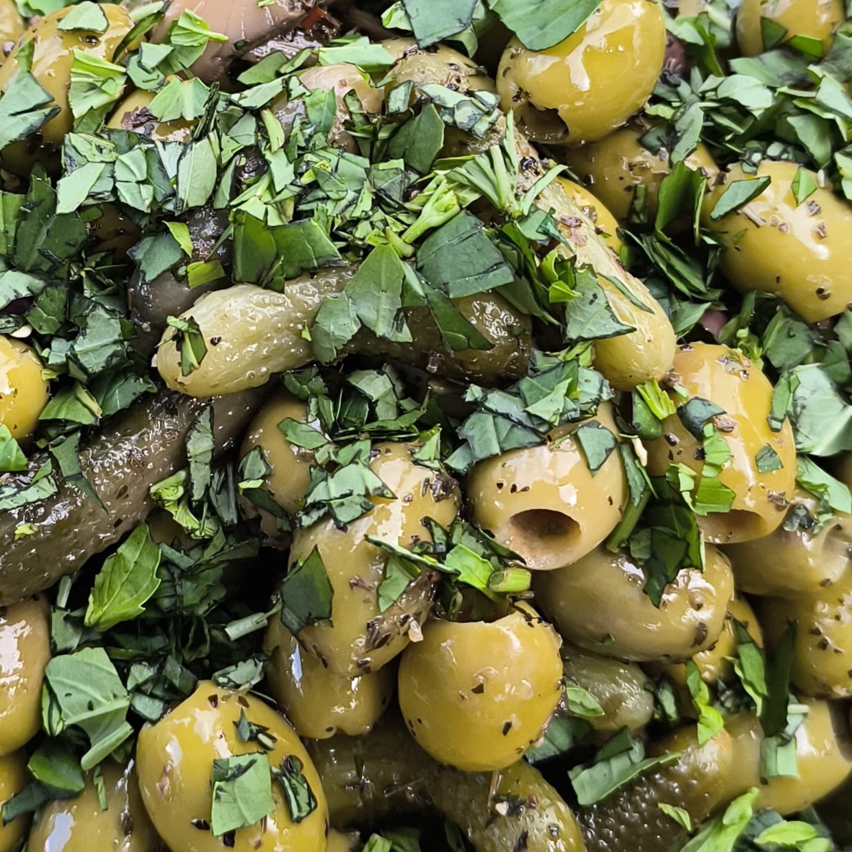 Basil & Garlic Olives